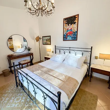 La Petite Etoile Casa de hóspedes 4*